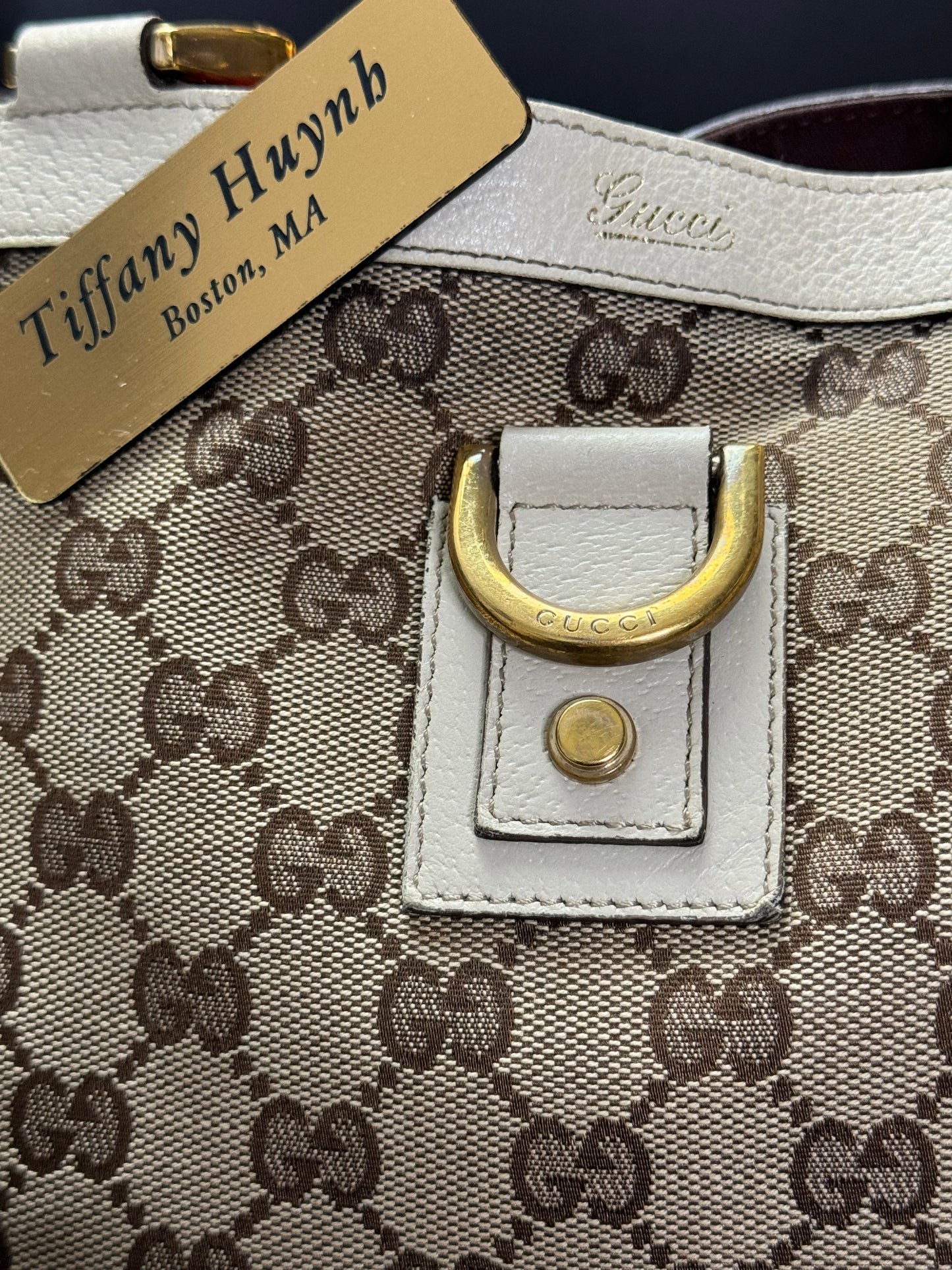 Authentic Gucci GG Abbey D-Ring Tote Bag in Beige