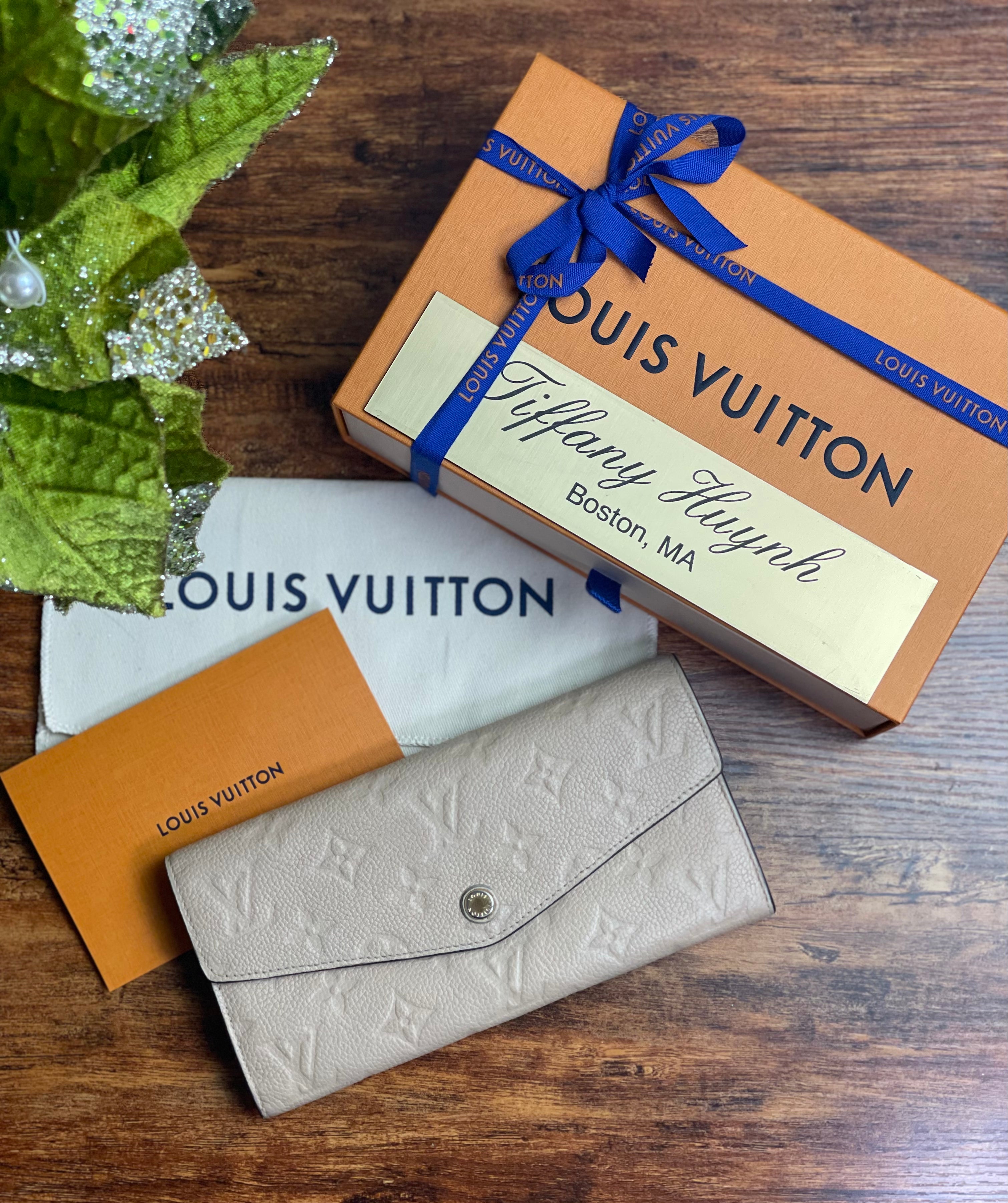 Authentic LOUIS VUITTON LV Vintage Check Damier Sarah Wallet Envelope  Leather