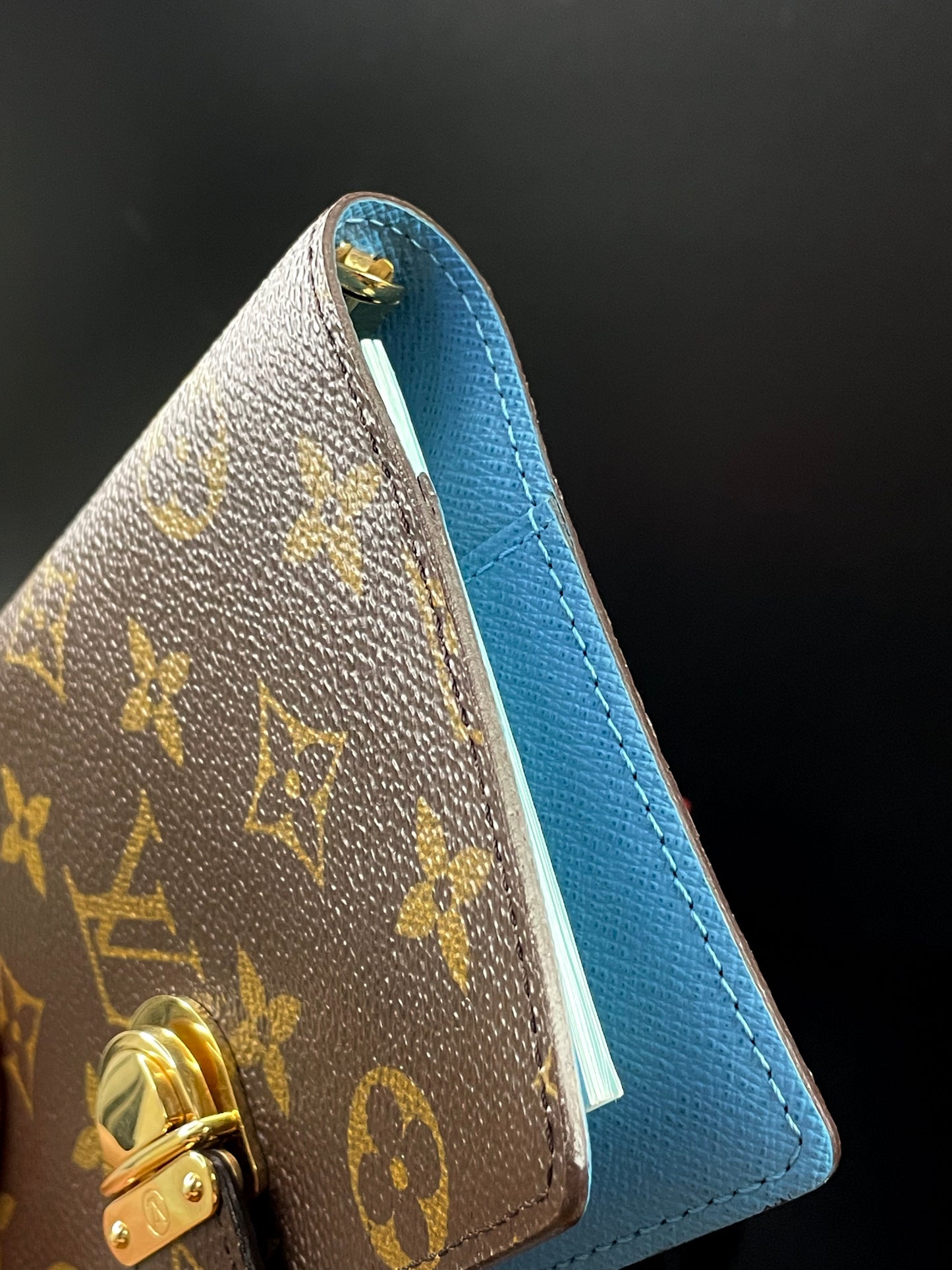 Louis Vuitton koala agenda pm Monogram with blue interior CA0075