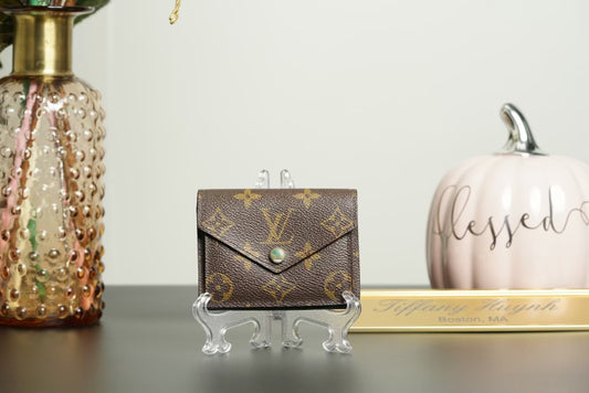 Authentic Louis Vuitton Monogram Elise Wallet