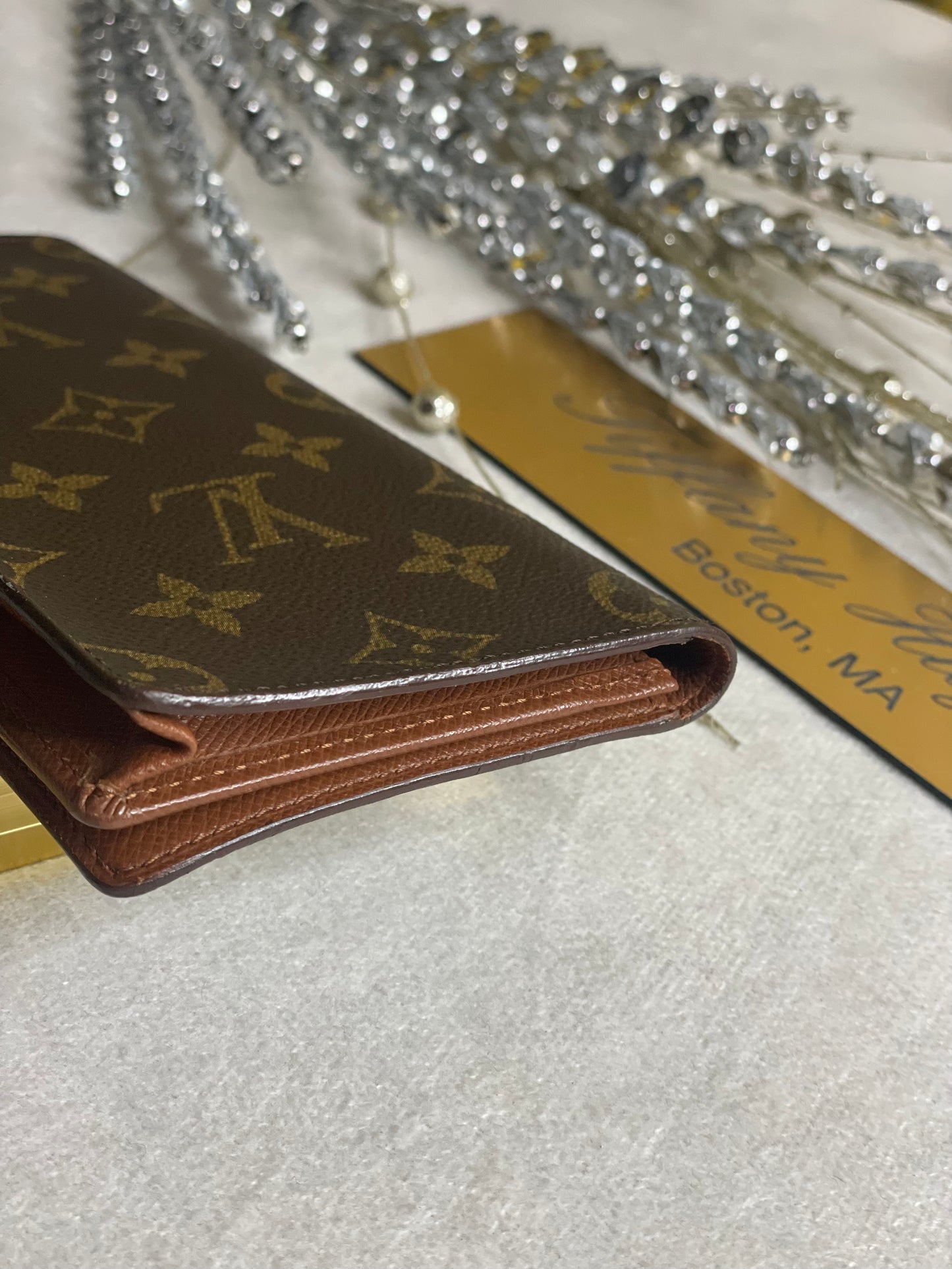 Authentic Louis Vuitton Monogram Porte-Cartes Credit Yen Checkbook Wallet