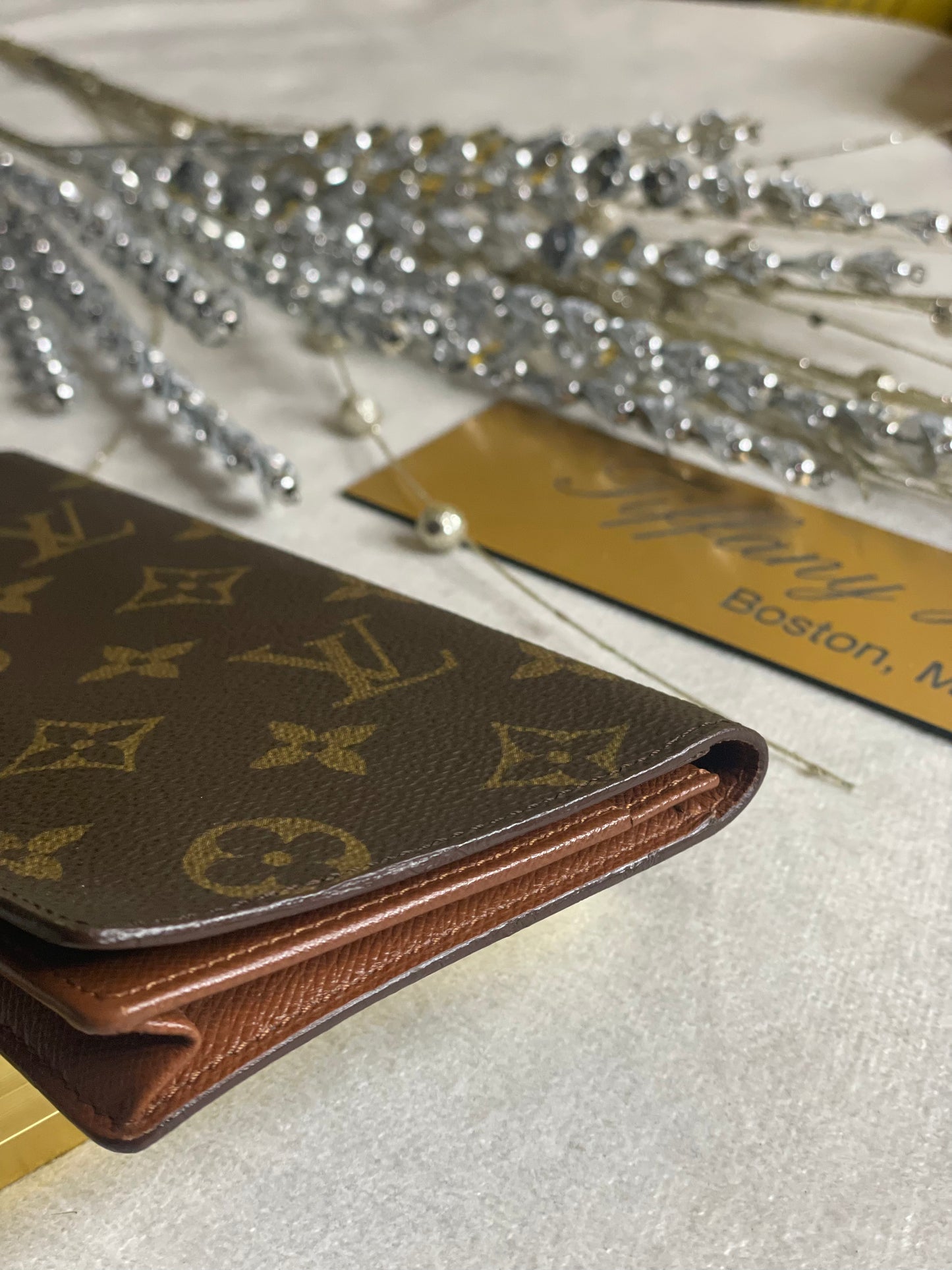 Authentic Louis Vuitton Monogram Porte-Cartes Credit Yen Checkbook Wallet