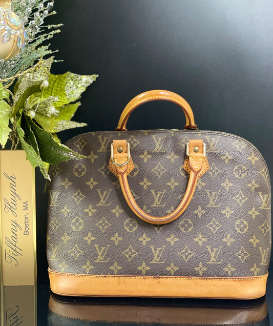 Authentic Louis Vuitton Monogram Alma PM