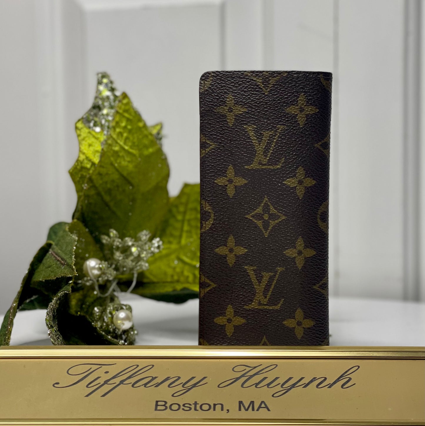 Authentic Louis Vuitton Monogram Etui Lunettes Simple Glasses Case